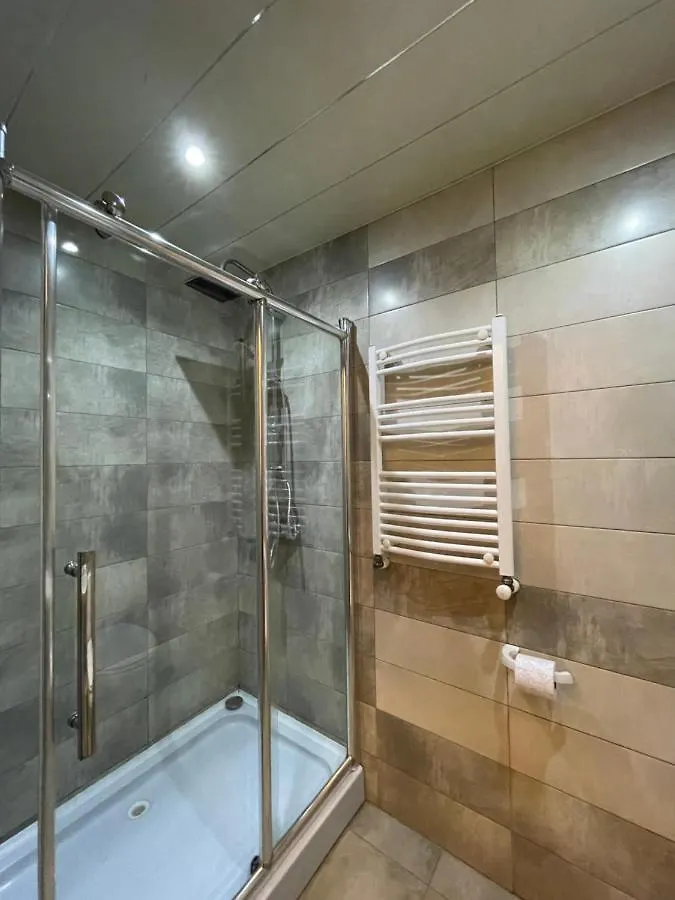 Downtown Room Тбилиси Апартаменты